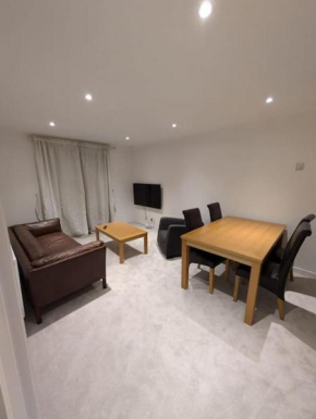 Luxury two bed flat heart of Fulham